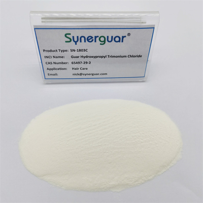 La goma de guar catiónica superior con de calidad superior tiene alto nivel de substitución y de alta transparencia para el cuidado del cabello