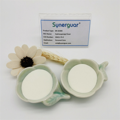 Goma guar superior con calidad superior tiene viscosidad media y alta transparencia para el cuidado personal